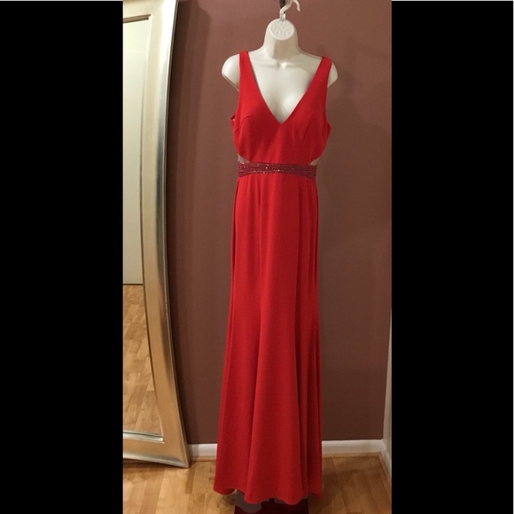 Terani Couture Floor Length Evening Gown - Picture 6 of 6